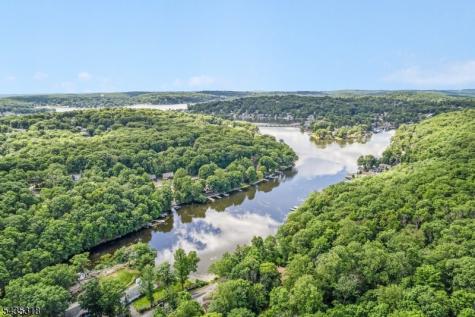 257 Hudson Avenue Hopatcong NJ 07843