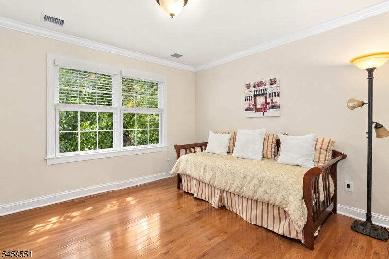 165 Briarheath Lane Clark NJ 07066