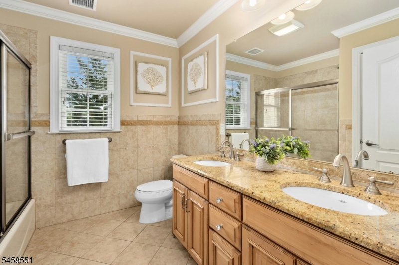165 Briarheath Lane Clark NJ 07066