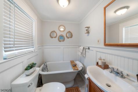 2637 Skytop Drive Scotch Plains NJ 07076