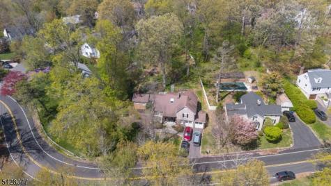 2637 Skytop Drive Scotch Plains NJ 07076