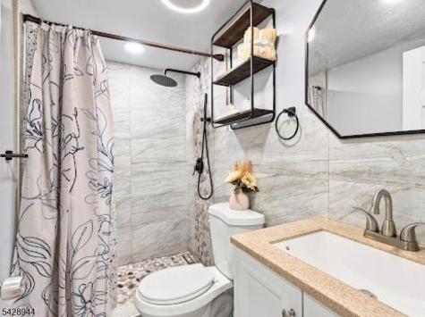 345 Clay Avenue Roselle Park NJ 07204