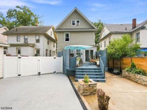 345 Clay Avenue Roselle Park NJ 07204