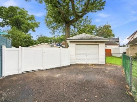 345 Clay Avenue Roselle Park NJ 07204
