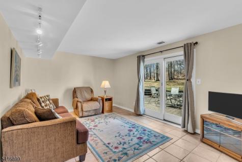 1091 Cambridge Lane Bridgewater NJ 08807