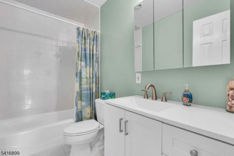 1091 Cambridge Lane Bridgewater NJ 08807