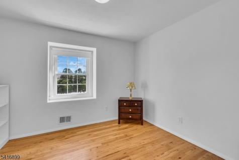 1091 Cambridge Lane Bridgewater NJ 08807