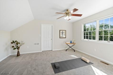 12 Montfort Drive Montgomery NJ 08502