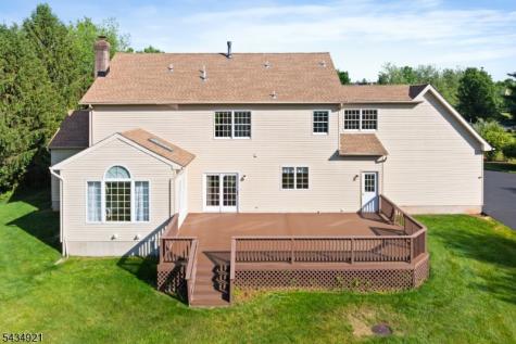 12 Montfort Drive Montgomery NJ 08502