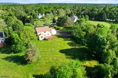 12 Montfort Drive Montgomery NJ 08502