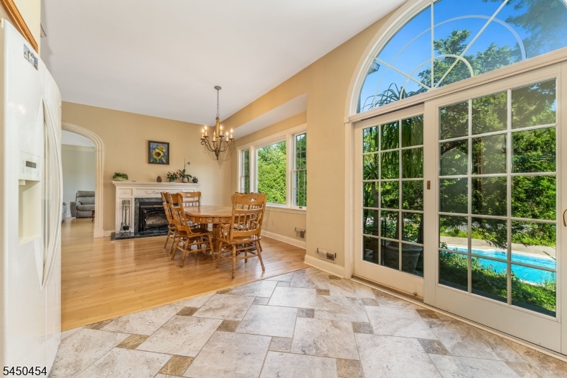 38 Larsen Road East Amwell NJ 08551