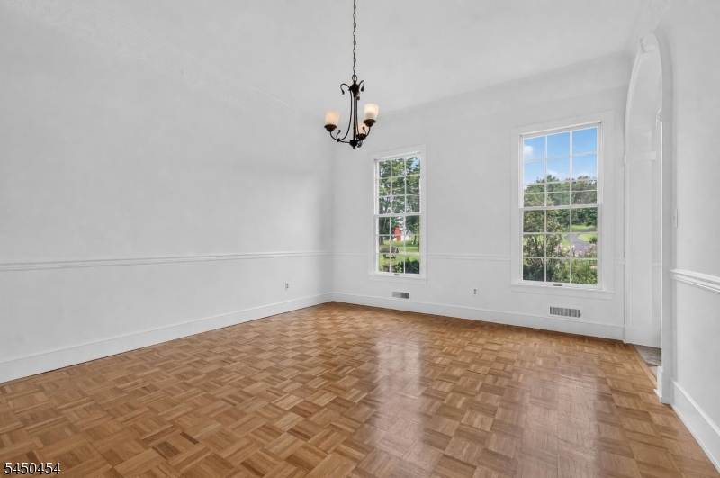 38 Larsen Road East Amwell NJ 08551