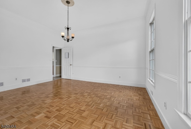 38 Larsen Road East Amwell NJ 08551