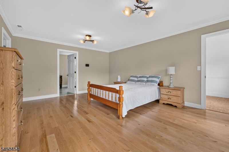 38 Larsen Road East Amwell NJ 08551