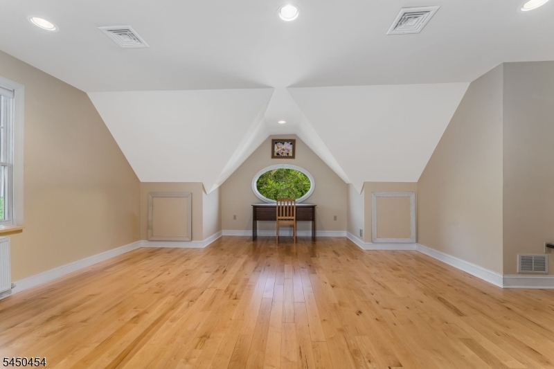 38 Larsen Road East Amwell NJ 08551