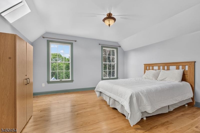 38 Larsen Road East Amwell NJ 08551