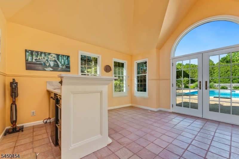 38 Larsen Road East Amwell NJ 08551