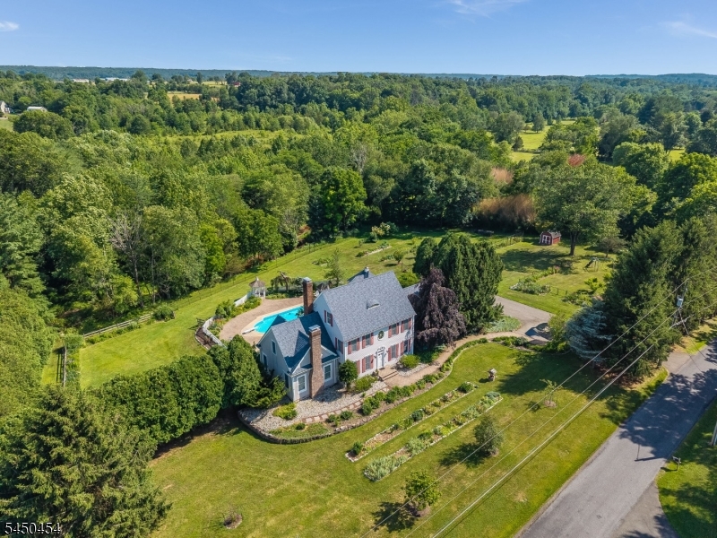 38 Larsen Road East Amwell NJ 08551