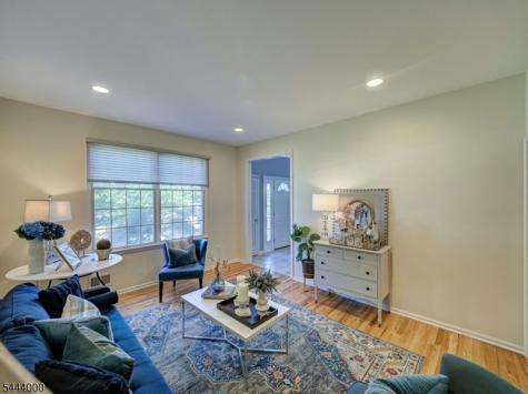 6 Mccune Court West Orange NJ 07052