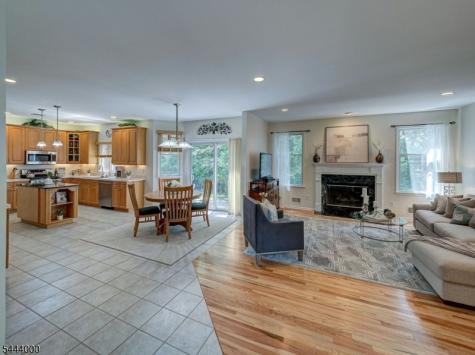 6 Mccune Court West Orange NJ 07052