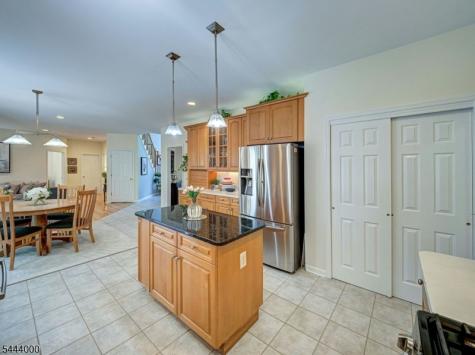 6 Mccune Court West Orange NJ 07052
