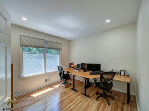 6 Mccune Court West Orange NJ 07052
