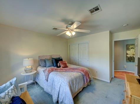 6 Mccune Court West Orange NJ 07052