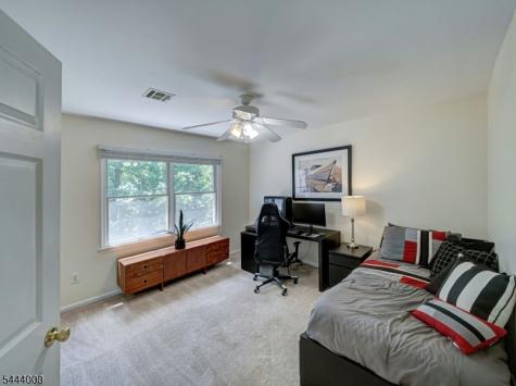 6 Mccune Court West Orange NJ 07052
