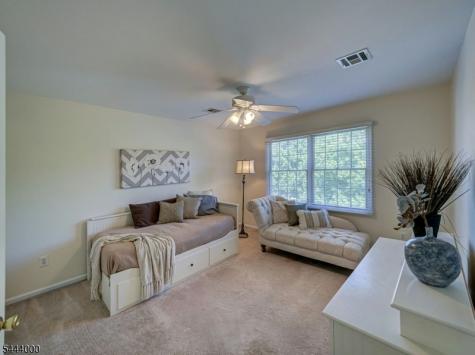 6 Mccune Court West Orange NJ 07052