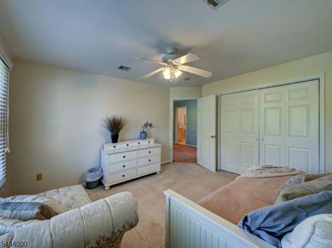6 Mccune Court West Orange NJ 07052