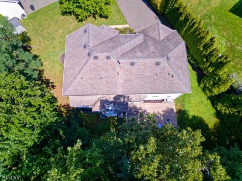 6 Mccune Court West Orange NJ 07052