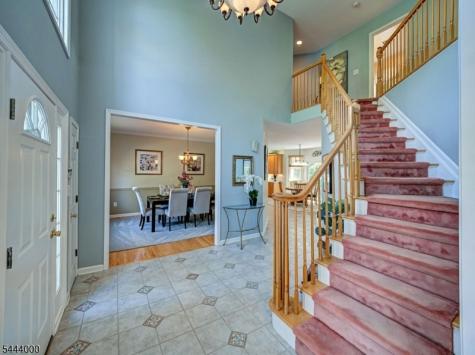6 Mccune Court West Orange NJ 07052