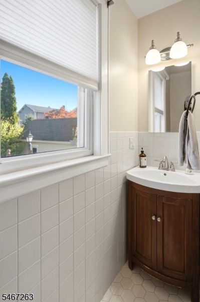 72 Lawn Terrace Cranford NJ 07016