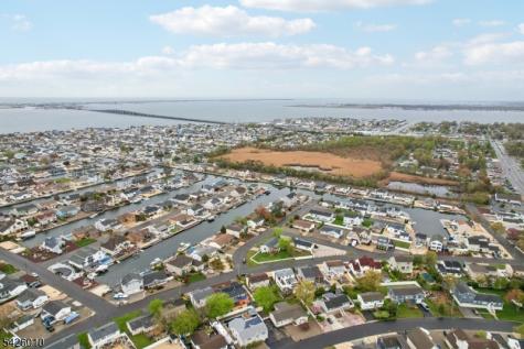3138 Oceanic Drive Toms River Township NJ 08753