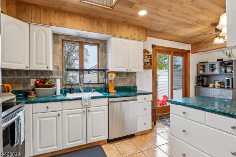 3138 Oceanic Drive Toms River Township NJ 08753