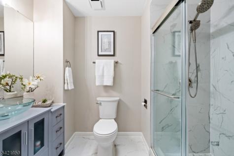 16 Ditmars Circle Hillsborough NJ 08844