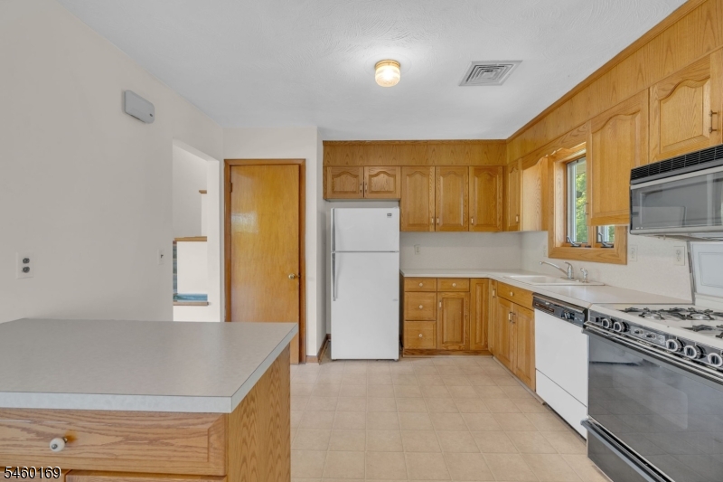 290 Arnold Avenue North Plainfield NJ 07063