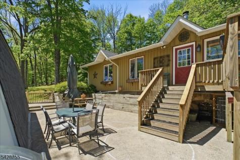 75 Bunn Road Hardyston NJ 07419
