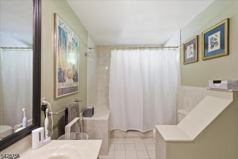 75 Bunn Road Hardyston NJ 07419