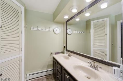 75 Bunn Road Hardyston NJ 07419