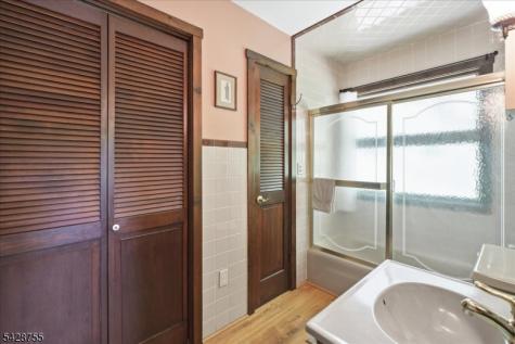 75 Bunn Road Hardyston NJ 07419