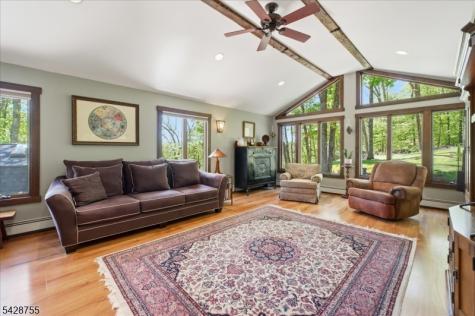 75 Bunn Road Hardyston NJ 07419