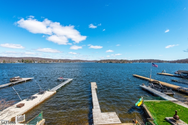 131 Maxim Drive Hopatcong NJ 07843