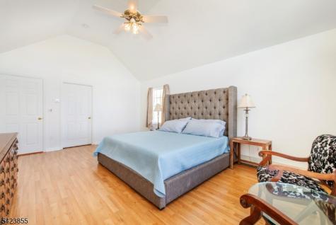 131 Maxim Drive Hopatcong NJ 07843