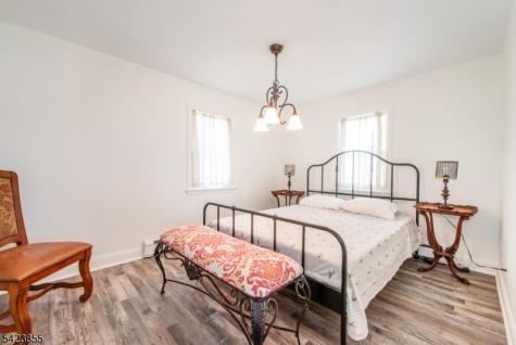 131 Maxim Drive Hopatcong NJ 07843
