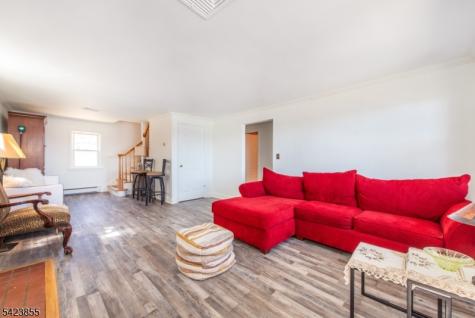 131 Maxim Drive Hopatcong NJ 07843