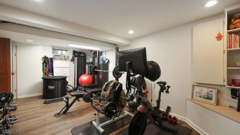 97 Kempshall Terrace Fanwood NJ 07023