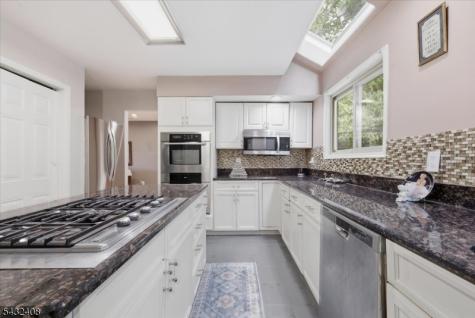 112 Knob Hill Road Washington NJ 07840