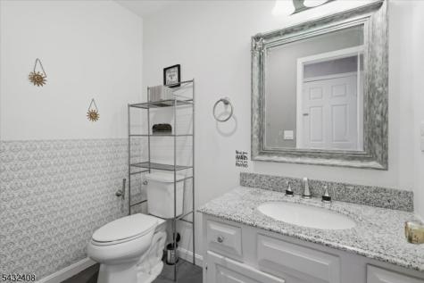 112 Knob Hill Road Washington NJ 07840