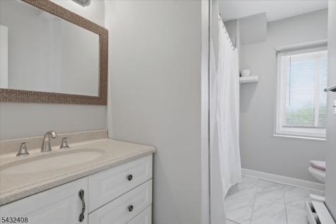 112 Knob Hill Road Washington NJ 07840